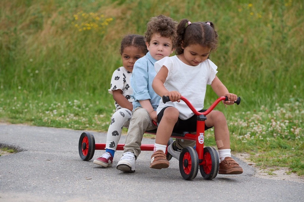 Mini Rutsch Dreirad für drei