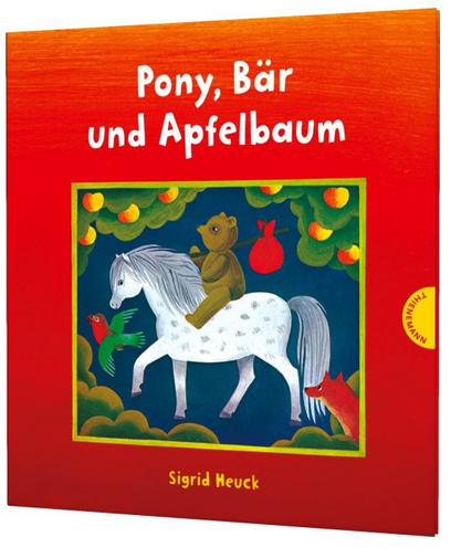 Pony, Bär und Apfelbaum