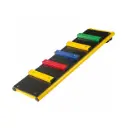 Steg - Kletterwand mit bunten Sprossen