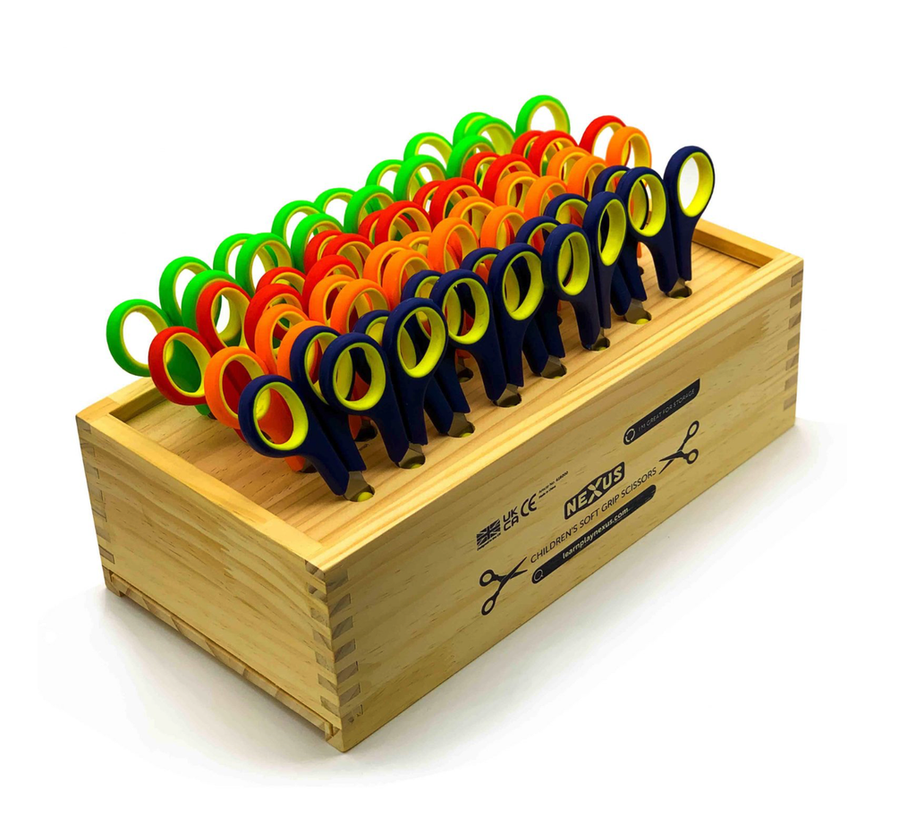 Bastelschere Gummi Grip 32 Stück im Holzblock