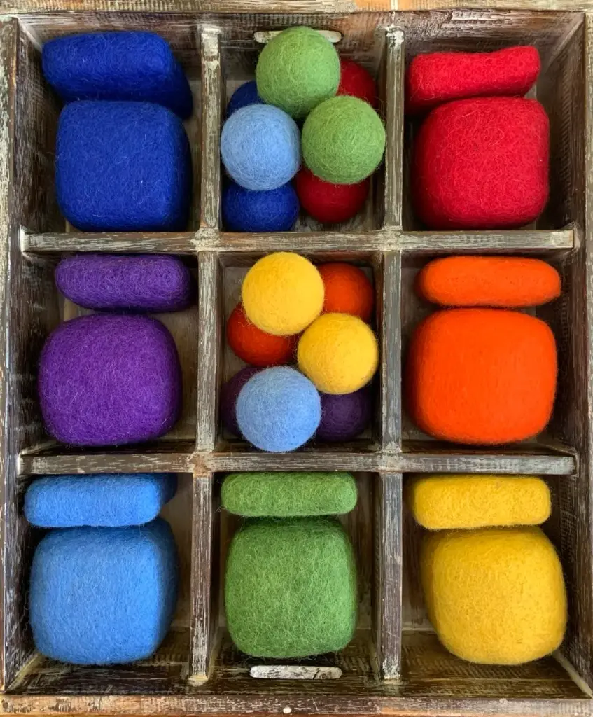 Earth - Filzformen Regenbogenfarben